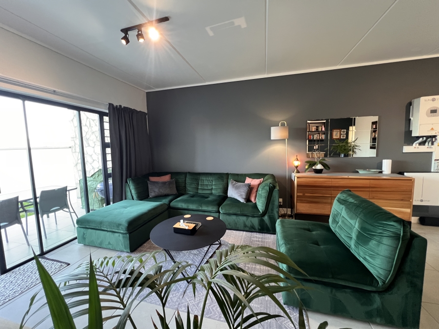 To Let 3 Bedroom Property for Rent in Sandown Western Cape